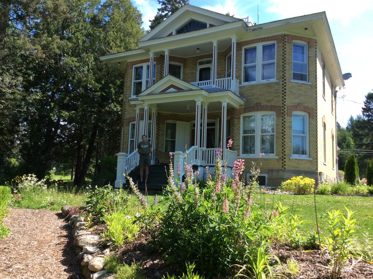Auberge Taylor Manor Saint-Georges Esterno foto