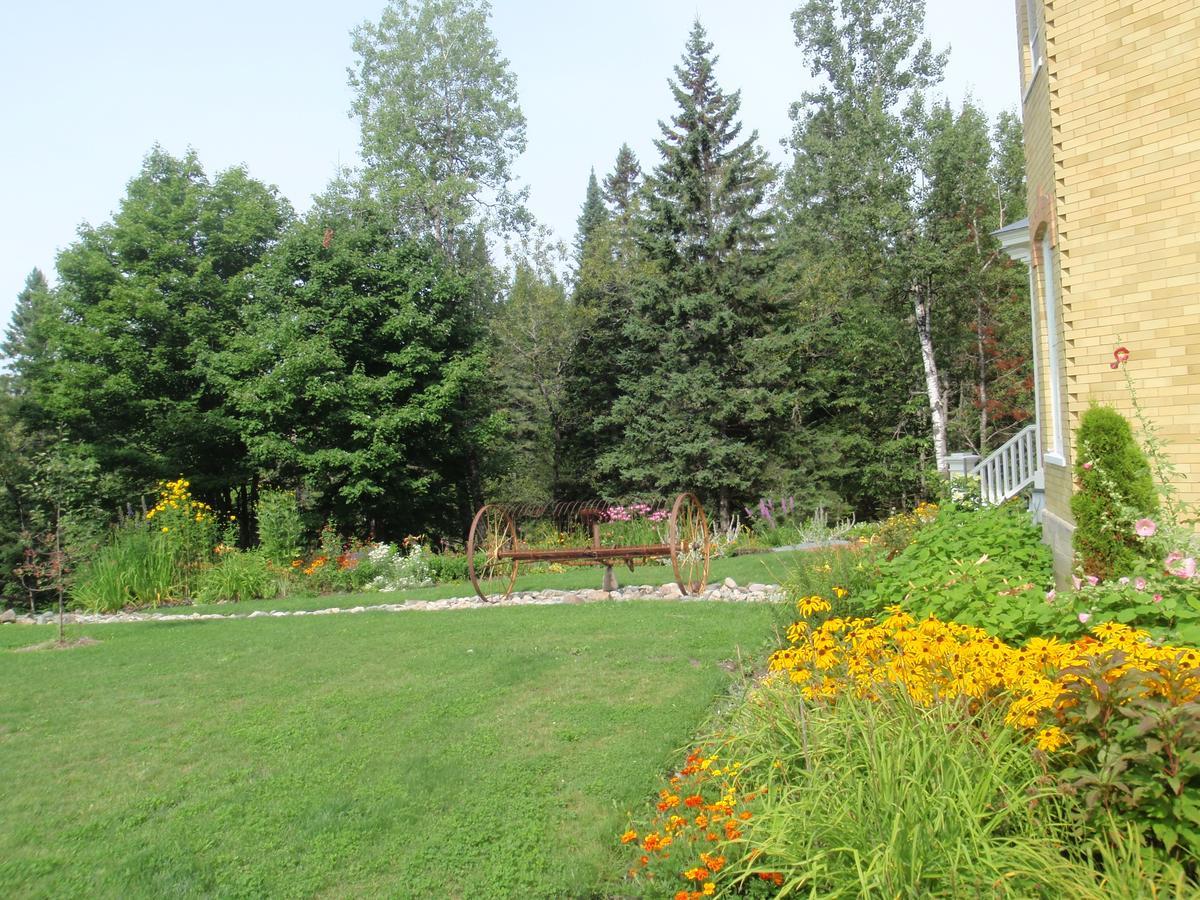 Auberge Taylor Manor Saint-Georges Esterno foto