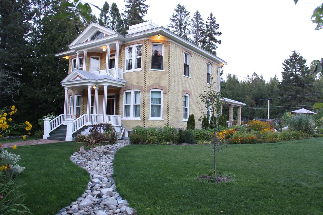 Auberge Taylor Manor Saint-Georges Esterno foto