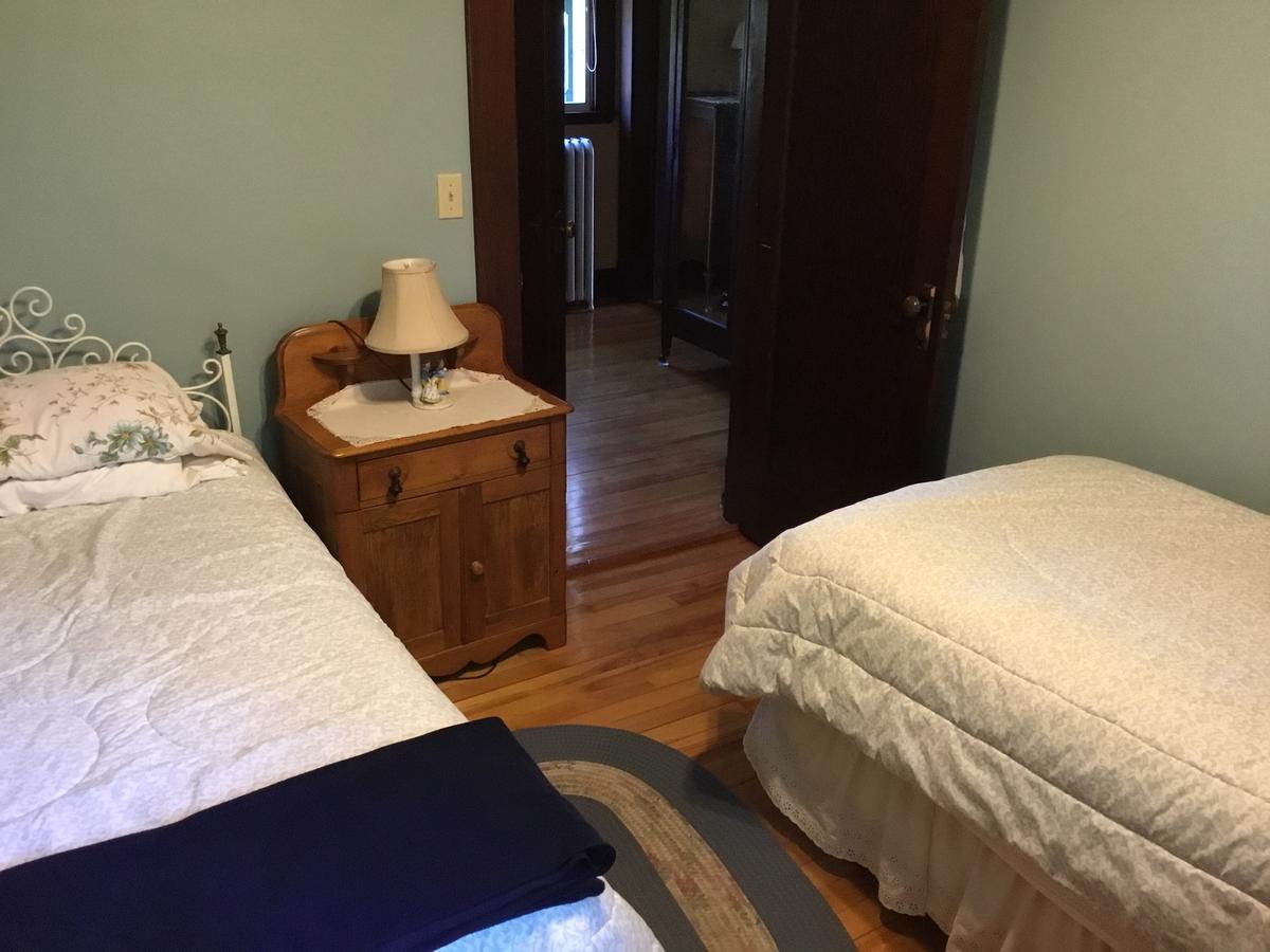Auberge Taylor Manor Saint-Georges Esterno foto