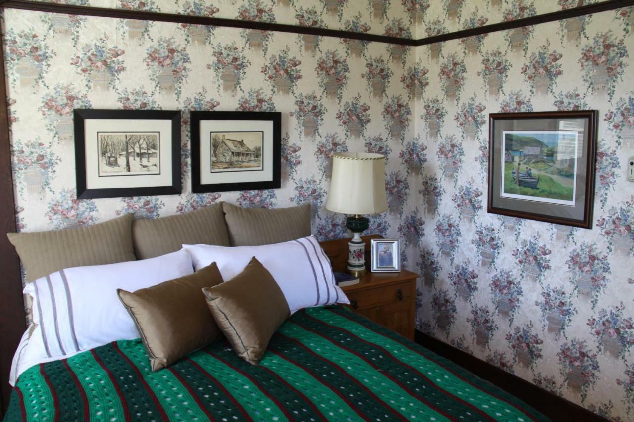 Auberge Taylor Manor Saint-Georges Esterno foto